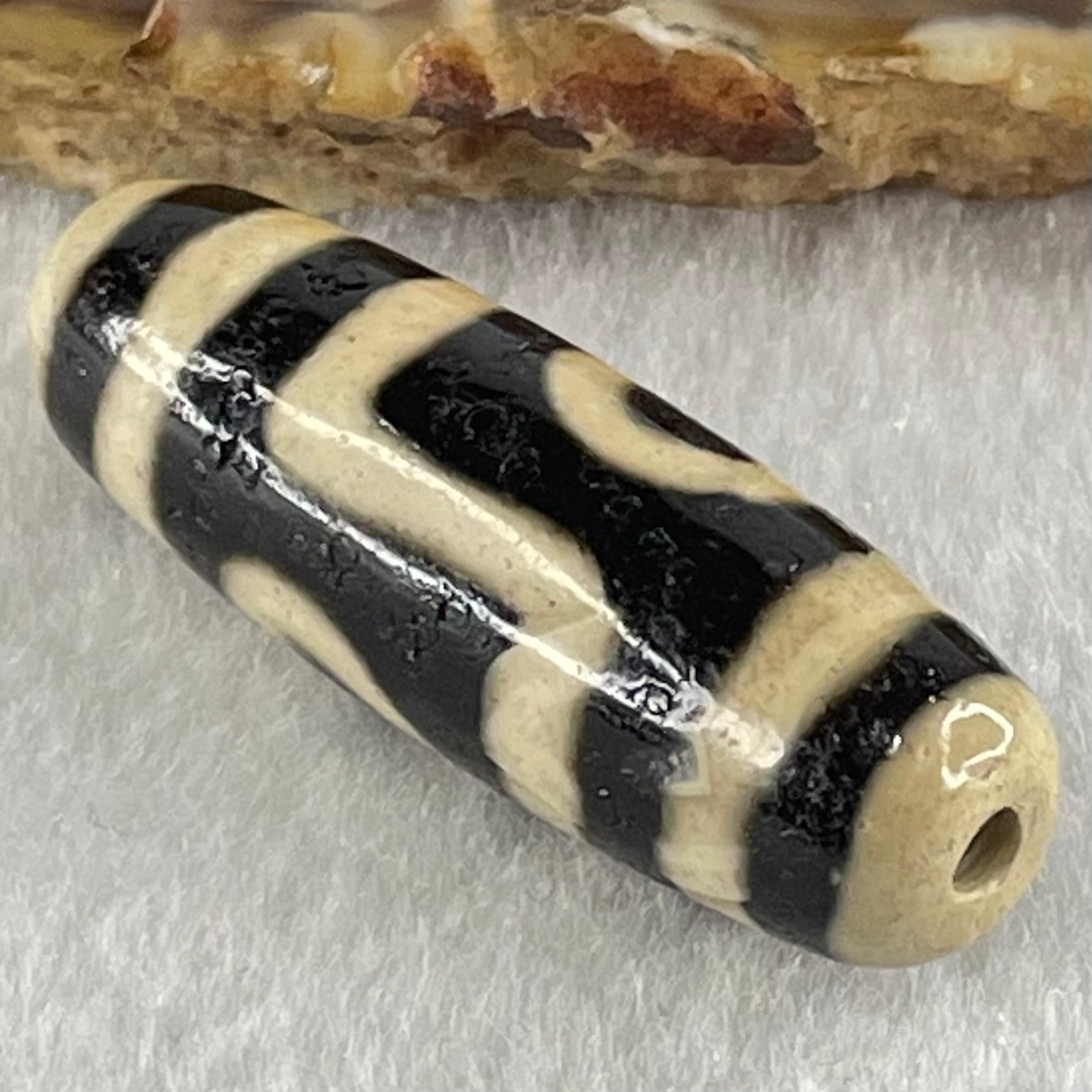 Natural Powerful Tibetan Old Oily Agate One Eye With Bodhi Tree Bead Heavenly Master (Tian Zhu) 10.08g 38.0 by 13.0mm - Huangs Jadeite and Jewelry Pte Ltd