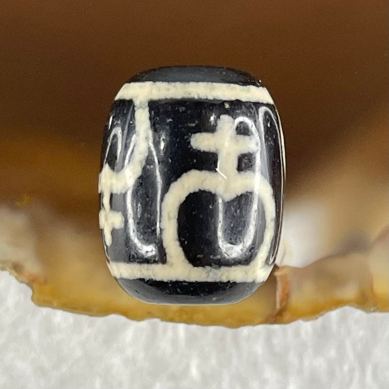 Natural Powerful Tibetan Old Oily Agate Four Nectar Vessel Dzi Bead Heavenly Master (Tian Zhu) 四花蜜容器天珠 2.72g 13.8 by 11.1mm - Huangs Jadeite and Jewelry Pte Ltd