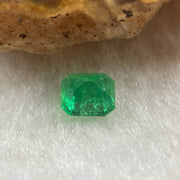 Natural Colombia Green Emerald (Beryl) Cut-Cornered Rectangular step cut 0.66ct 5.5 by 5.2 by 3.0mm - Huangs Jadeite and Jewelry Pte Ltd