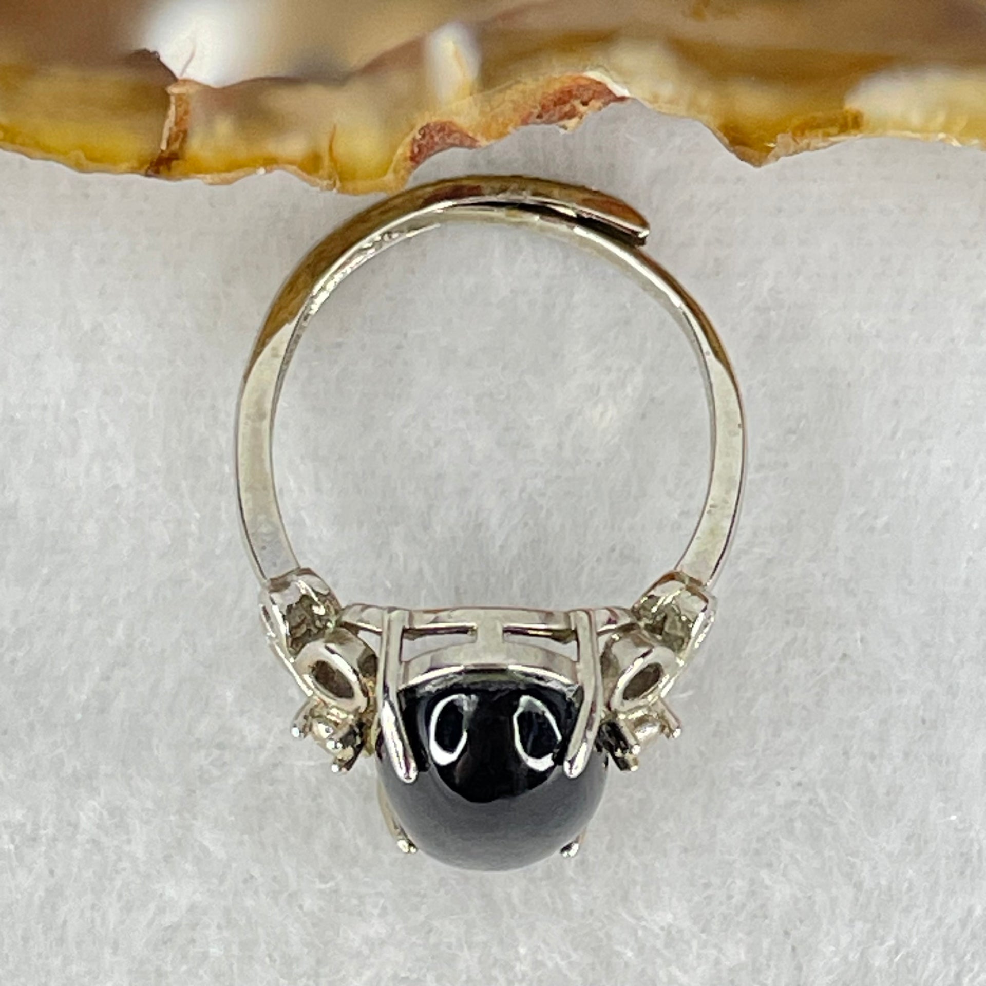 Good Grade Natural Amethyst in S925 Sliver Ring (Adjustable Size) 2.93g 14.6 by 8.1 by 5.0mm - Huangs Jadeite and Jewelry Pte Ltd