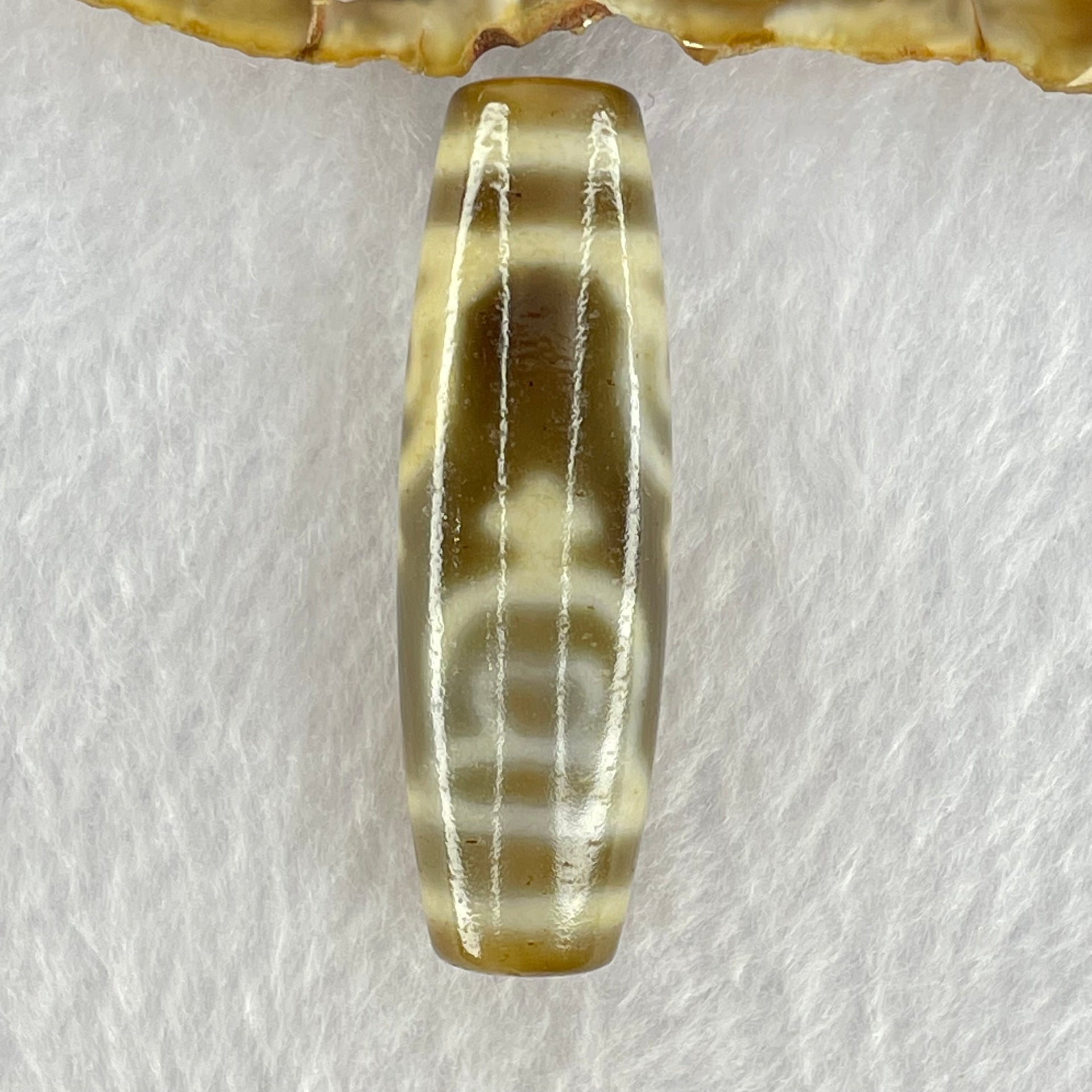 Natural Powerful Tibetan Old Oily Agate 4 Nectar Vessel Dzi Bead Heavenly Master (Tian Zhu) 花蜜容器眼天珠 17.35g 48.6 by 15.2mm - Huangs Jadeite and Jewelry Pte Ltd