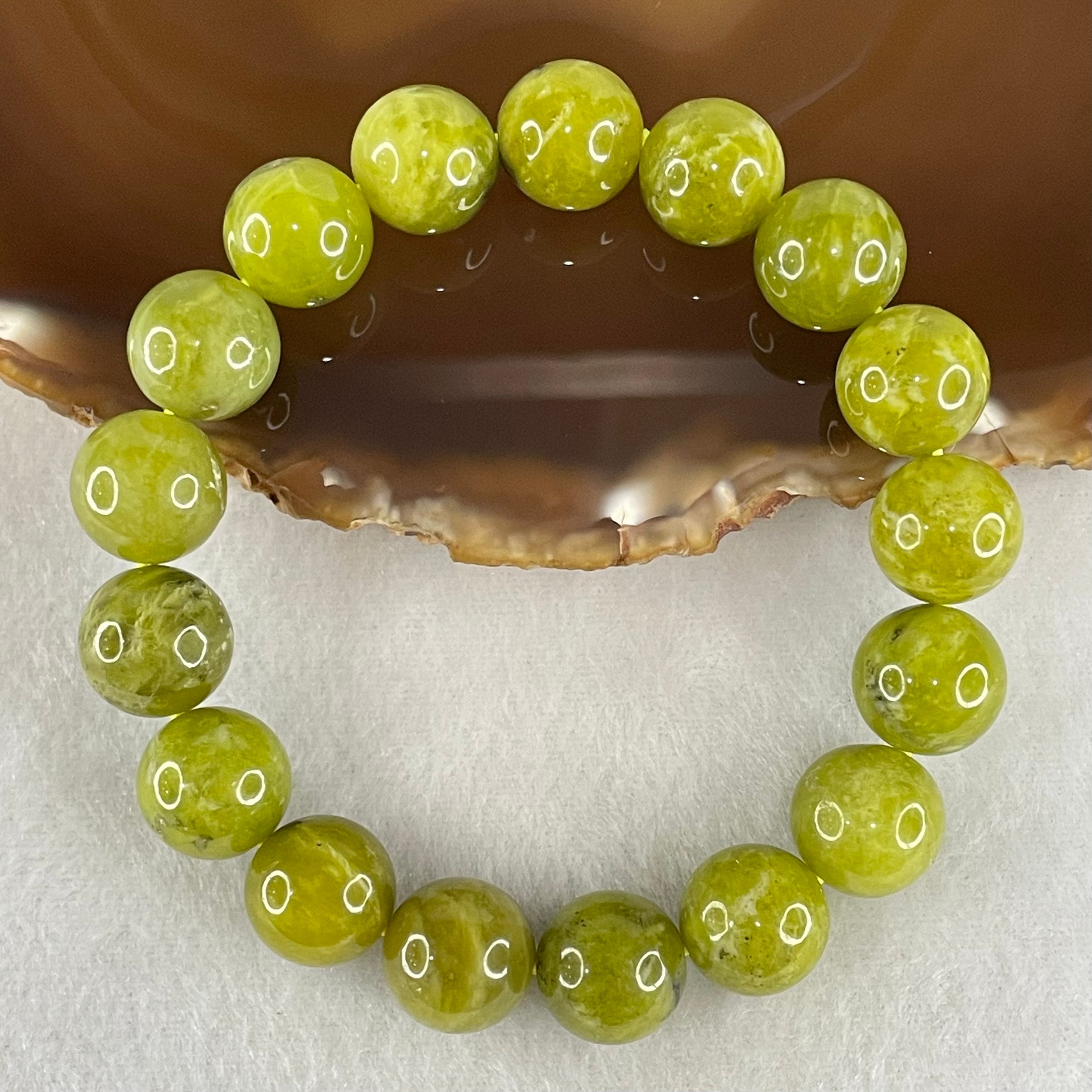 Natural Green Serpentine Jade Beads Bracelet 天然山由玉手链 52.89g 18cm 13.5mm 17 Beads - Huangs Jadeite and Jewelry Pte Ltd