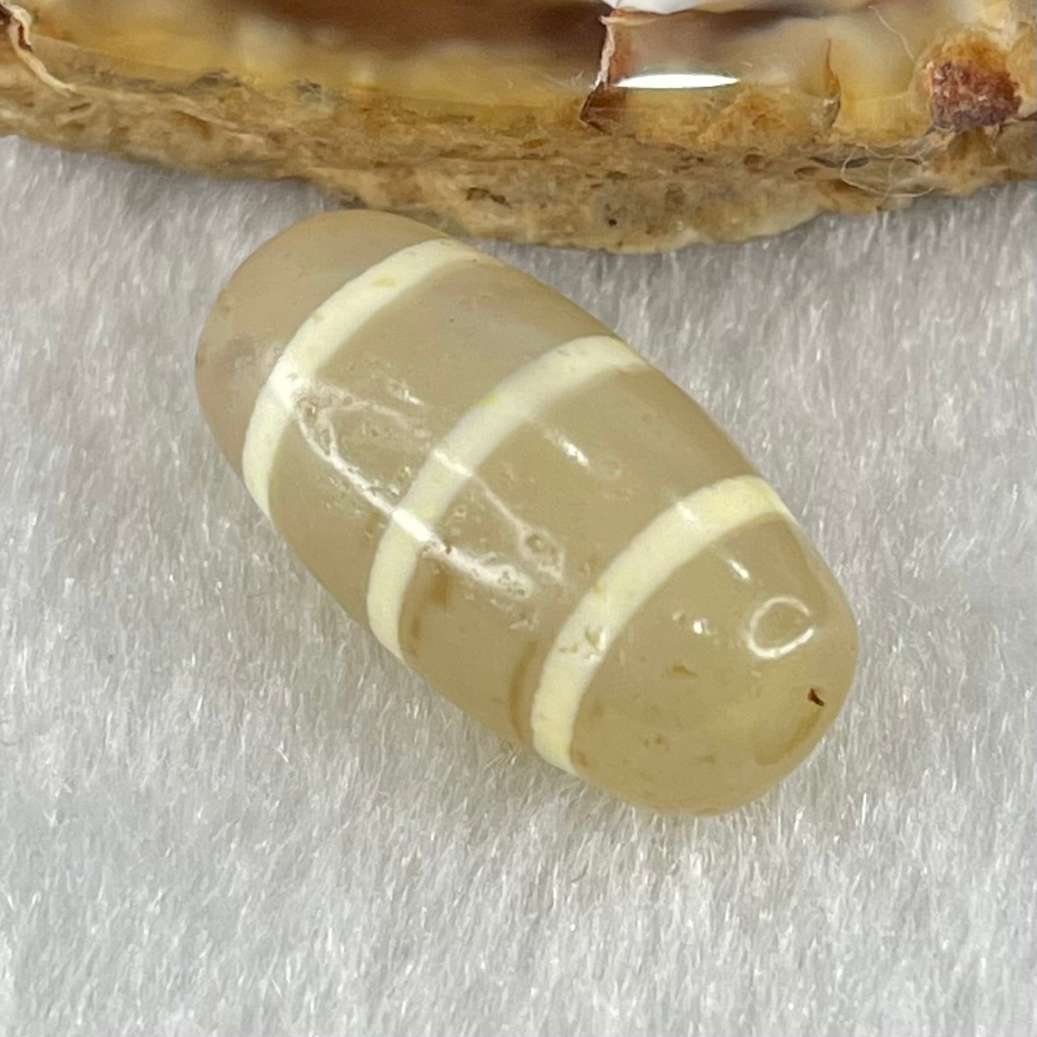 Natural Powerful Tibetan Old Oily Agate 3-Lines Dzi Bead Heavenly Master (Tian Zhu) 三行天诛 2.99g 20.1 by 10.2mm - Huangs Jadeite and Jewelry Pte Ltd