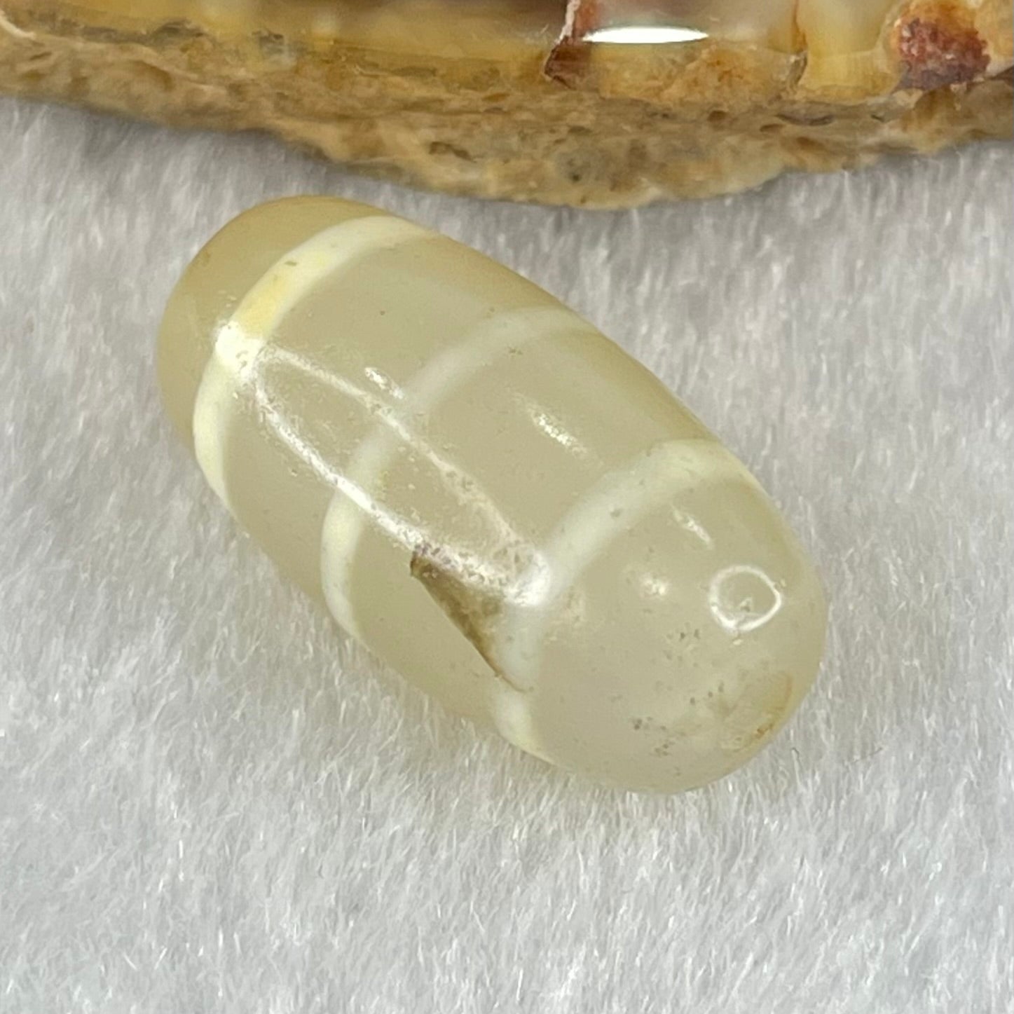 Natural Powerful Tibetan Old Oily Agate 3-Lines Dzi Bead Heavenly Master (Tian Zhu) 三行天诛 3.05g 20.3 by 10.2mm - Huangs Jadeite and Jewelry Pte Ltd