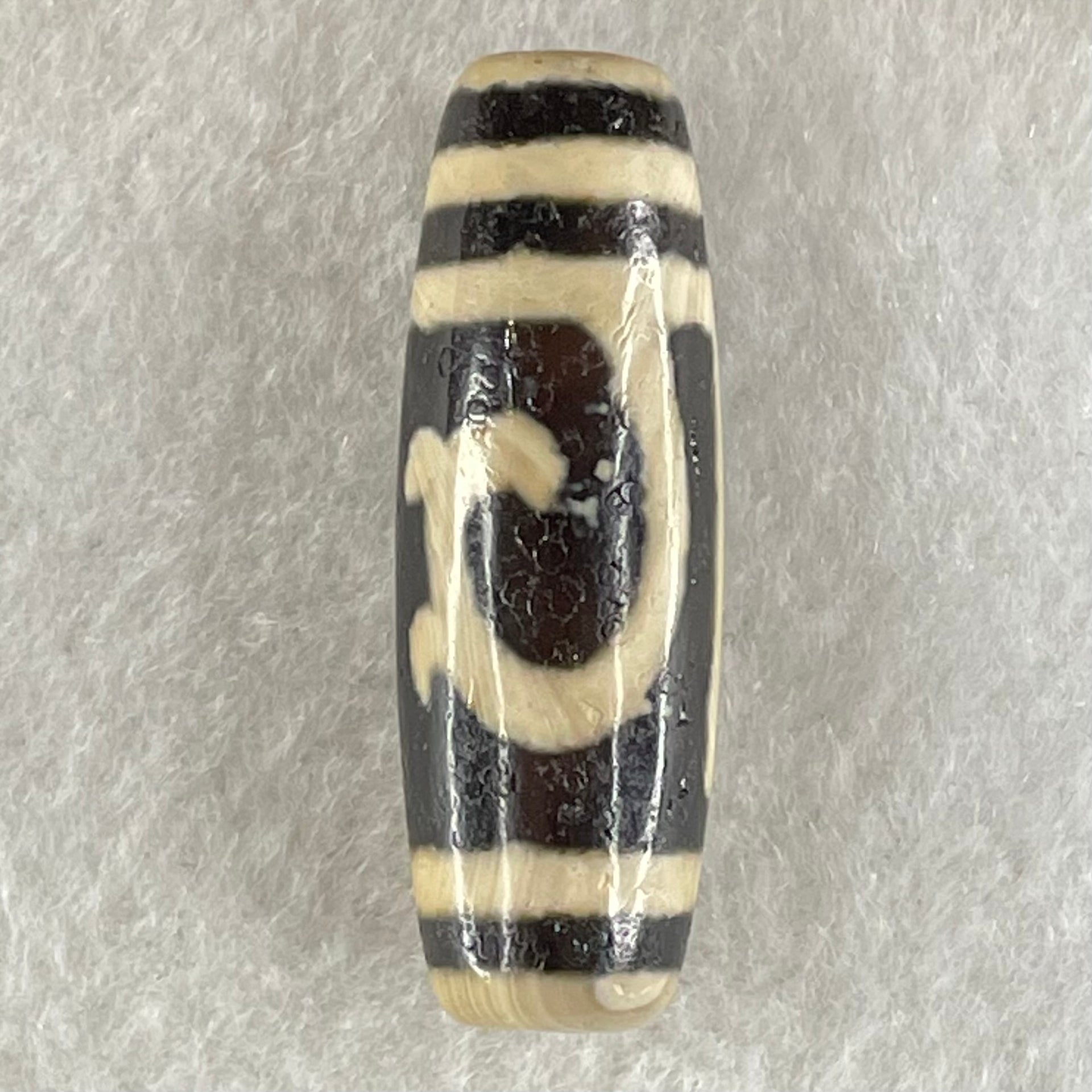 Natural Powerful Tibetan Old Oily Agate Double Du Mu Dzi Bead Heavenly Master (Tian Zhu) 9.15g 37.2 by 12.4mm - Huangs Jadeite and Jewelry Pte Ltd