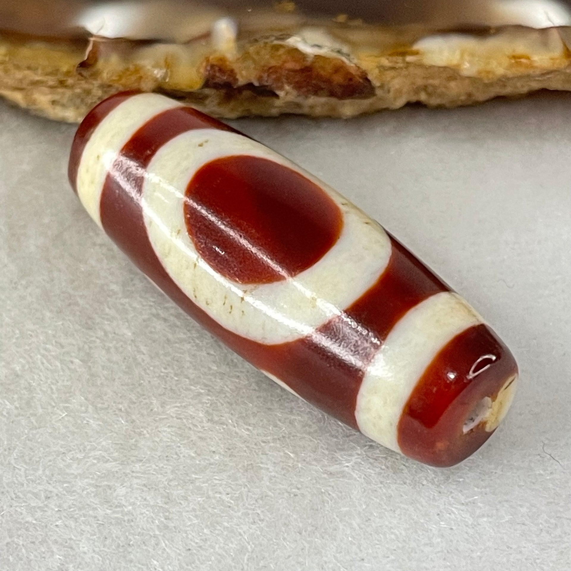 Natural Powerful Tibetan Old Oily Red White Agate One Eye Water Element Dzi Bead Heavenly Master (Tian Zhu) 一眼水元素天珠 10.47g 37.6 by 13.5mm - Huangs Jadeite and Jewelry Pte Ltd