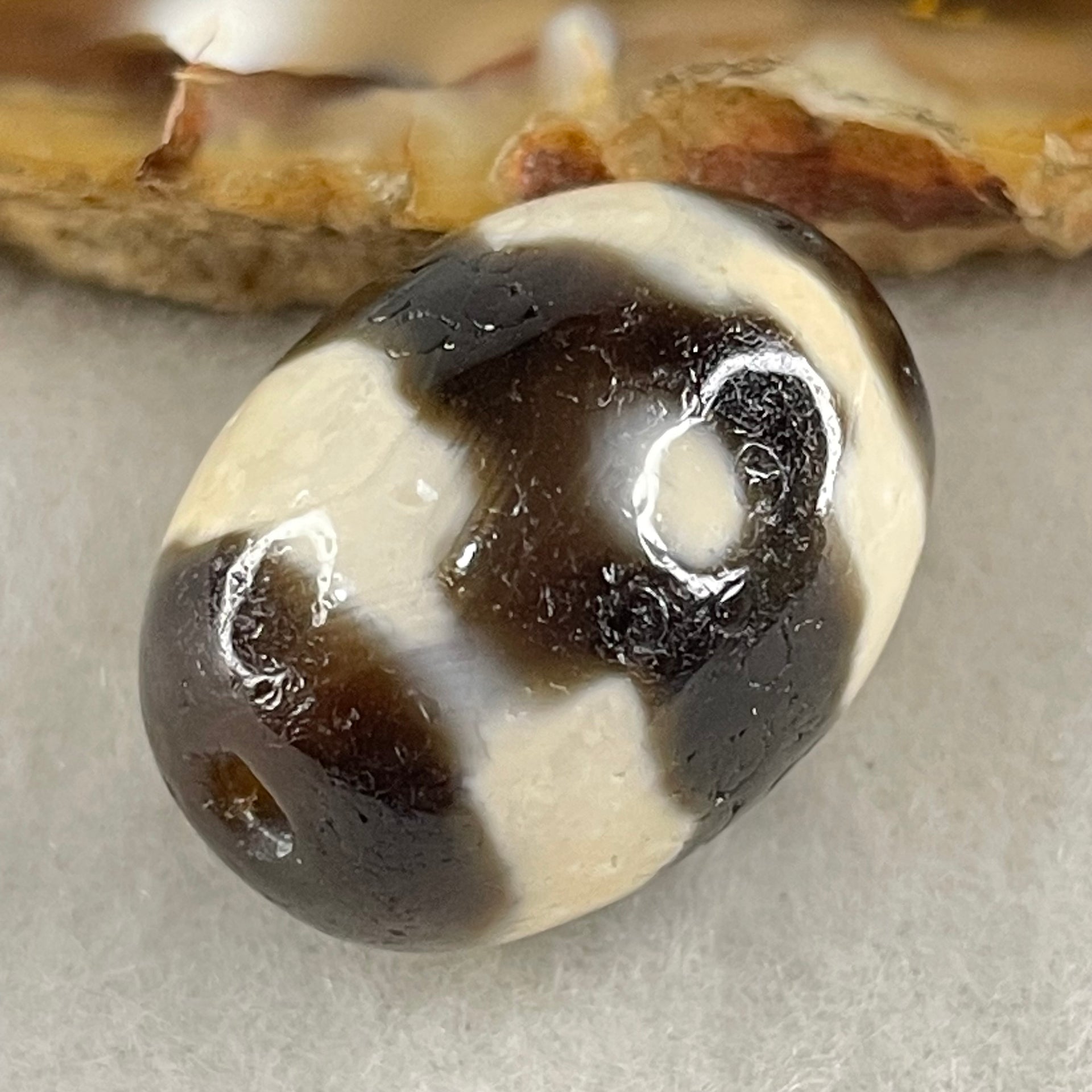 Natural Powerful Tibetan Old Oily Agate 3 Eyes Dzi Bead Heavenly Master (Tian Zhu) 三眼天诛 7.39g 20.4 by 15.9mm - Huangs Jadeite and Jewelry Pte Ltd