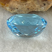 Natural Sky Blue Topaz Oval Shape 11.63ct 14.5 by 11.3 by 8.4mm - Huangs Jadeite and Jewelry Pte Ltd