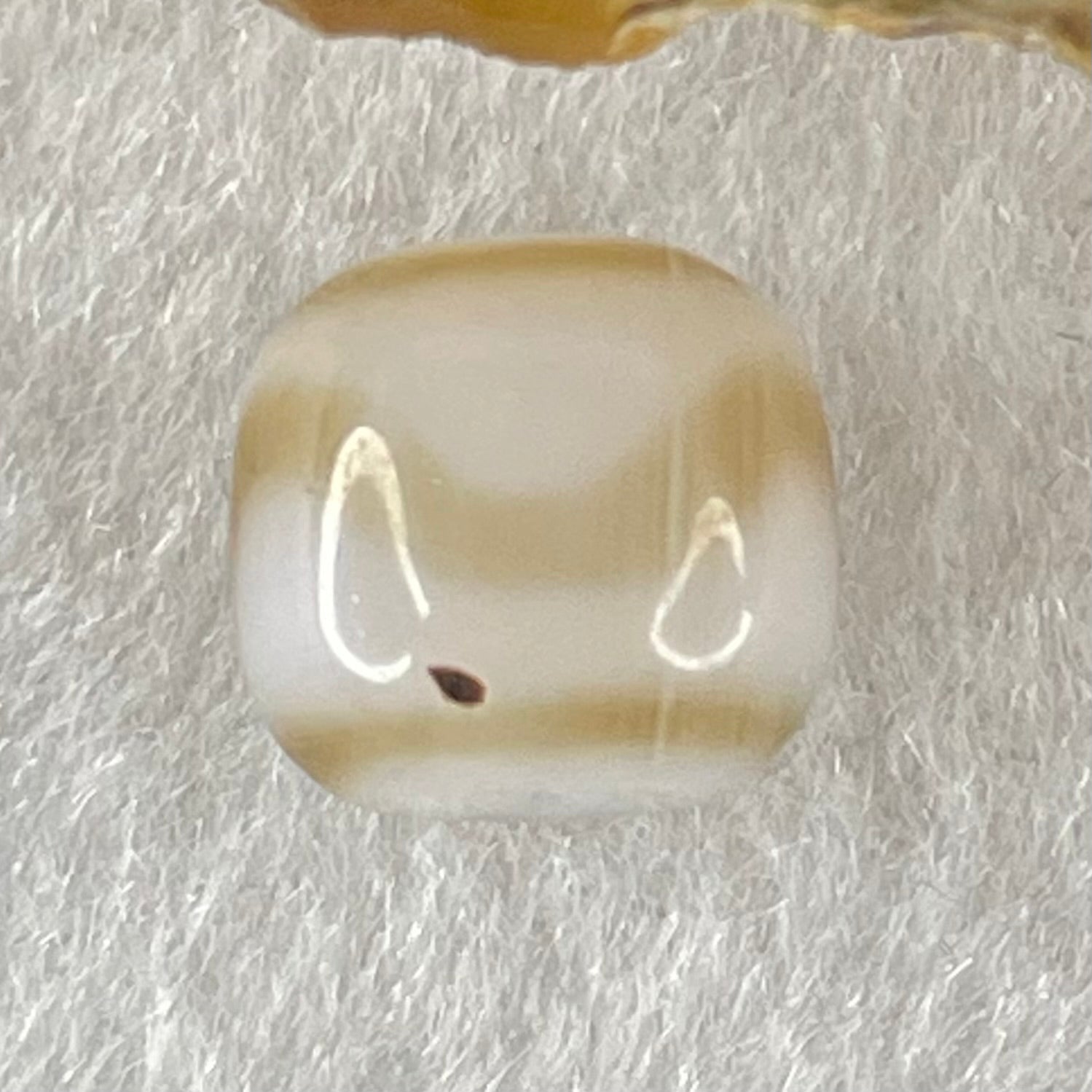 Natural Powerful Tibetan Old Oily Agate Tiger Tooth Daluo Dzi Bead Heavenly Master (Tian Zhu) 1.88g 9.9 by 10.9mm - Huangs Jadeite and Jewelry Pte Ltd