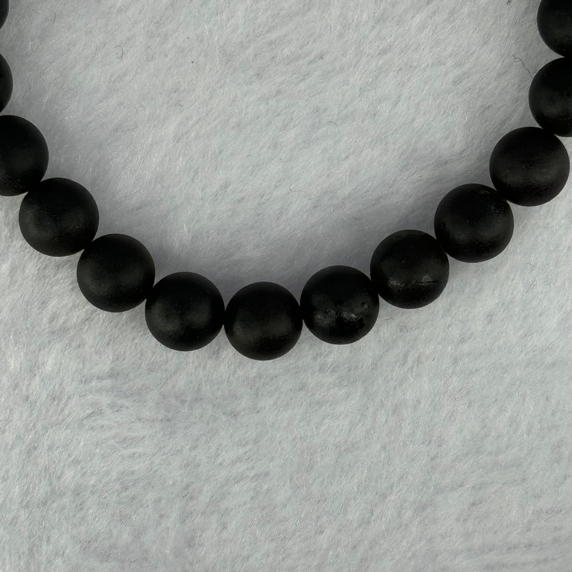 Natural Dark Matt Black Amber Beads Bracelet 天然大黑天翁琥珀手链 7.16g 15cm 8.3mm 22 Beads - Huangs Jadeite and Jewelry Pte Ltd