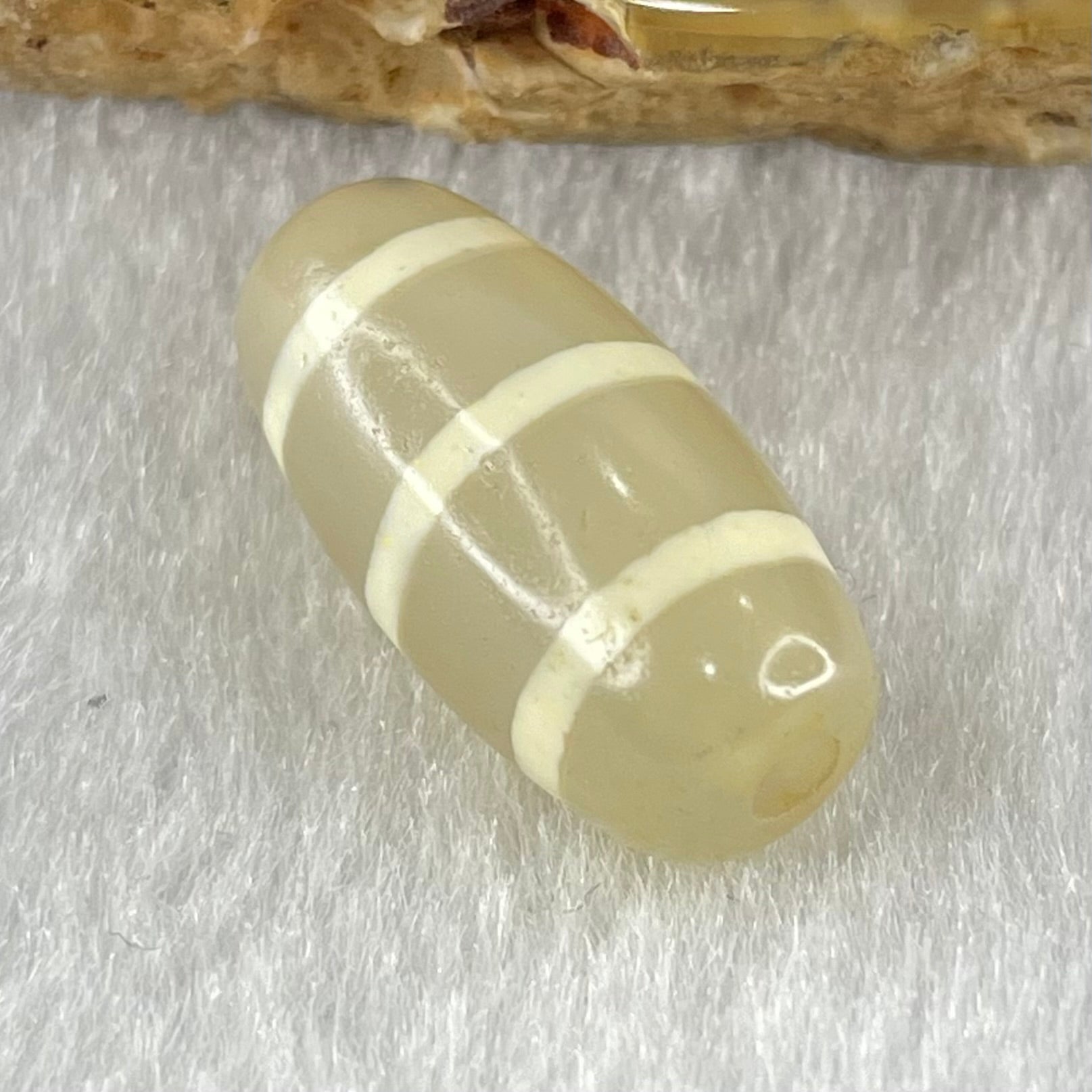 Natural Powerful Tibetan Old Oily Agate 3-Lines Dzi Bead Heavenly Master (Tian Zhu) 三行天诛 2.56g 19.9 by 9.6mm - Huangs Jadeite and Jewelry Pte Ltd