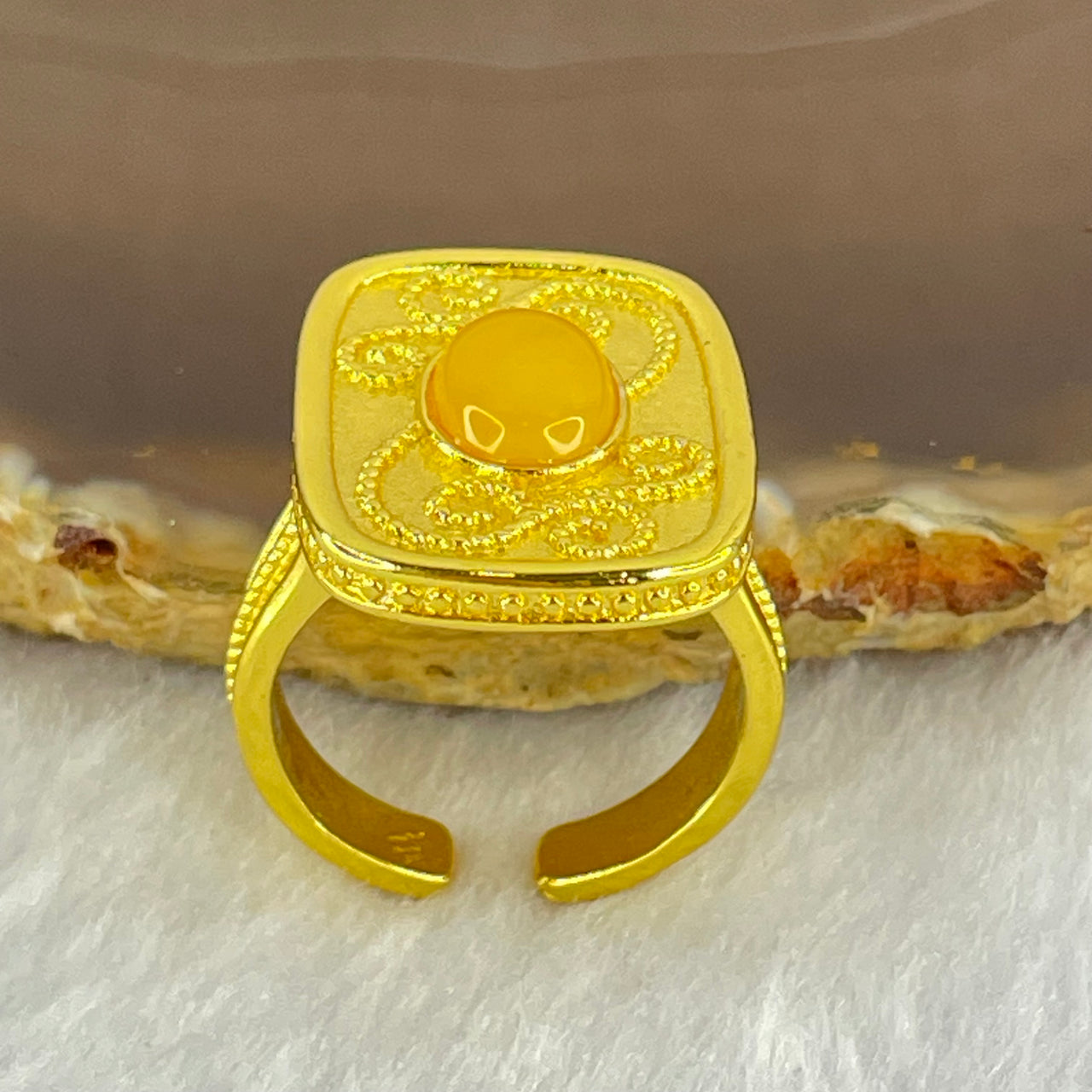 Natural Yellow with Butterscotch Amber in Sliver Gold Color Ring (Adjustable Size) 7.42g  9.9 by 6.9 by 3.5mm - Huangs Jadeite and Jewelry Pte Ltd