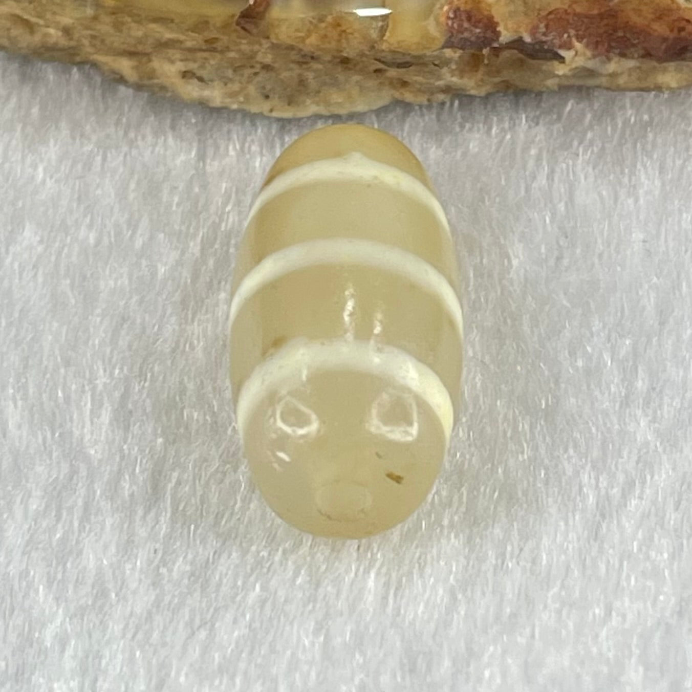 Natural Powerful Tibetan Old Oily Agate 3-Lines Dzi Bead Heavenly Master (Tian Zhu) 三行天诛 3.13g 20.1 by 10.3mm - Huangs Jadeite and Jewelry Pte Ltd