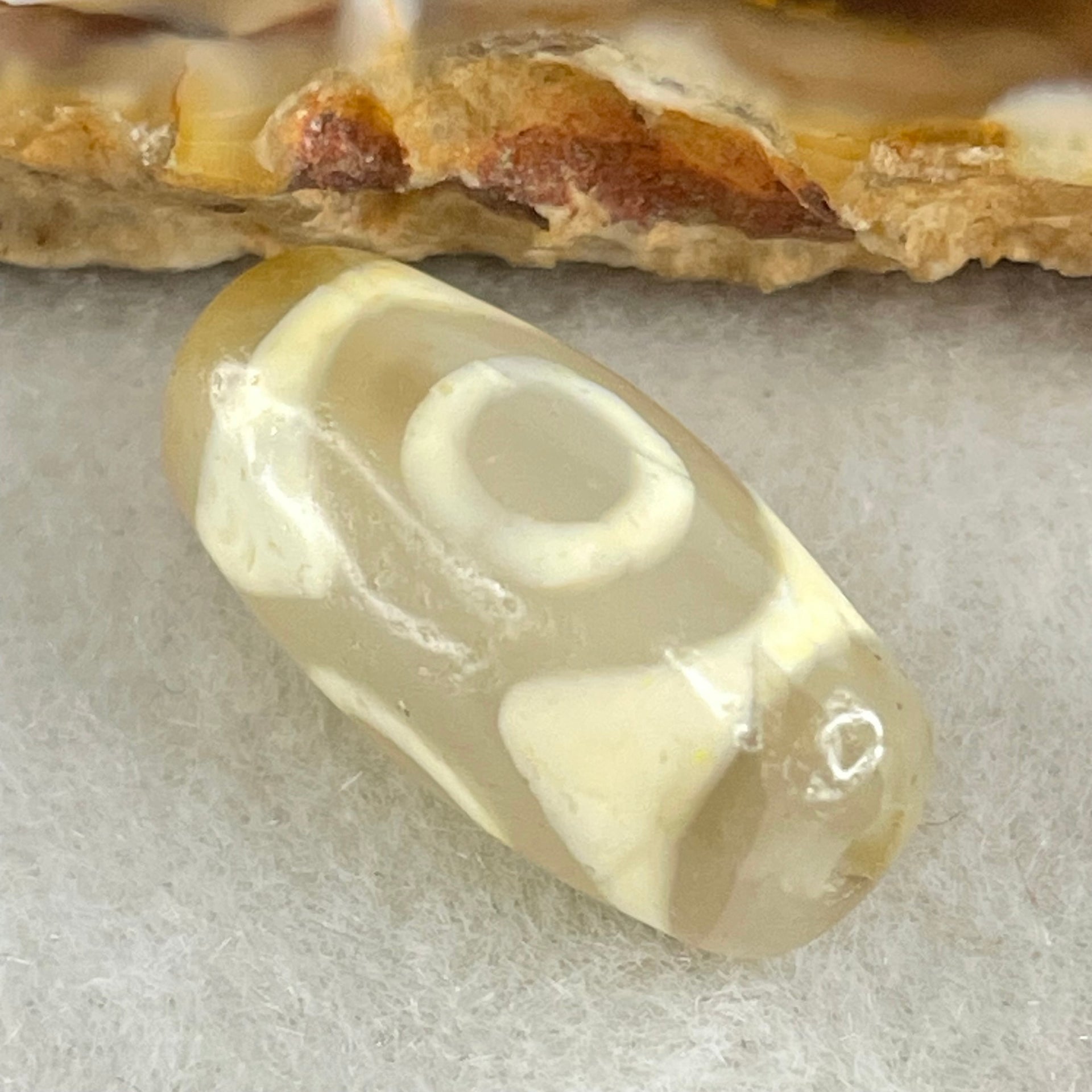 Natural Powerful Tibetan Old Oily Agate 3 Eyes Dzi Bead Heavenly Master (Tian Zhu) 三眼天诛 2.97g 20.1 by 10.2mm - Huangs Jadeite and Jewelry Pte Ltd