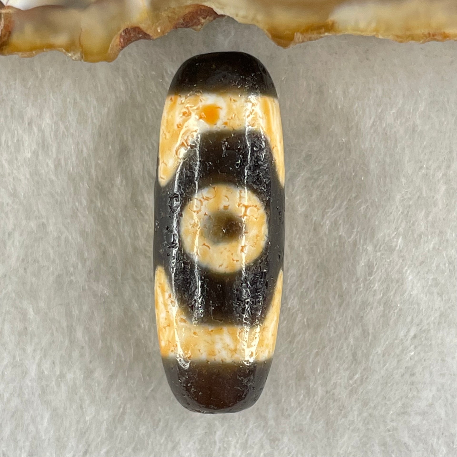 Natural Powerful Tibetan Old Oily Agate 3 Eyes Dzi Bead Heavenly Master (Tian Zhu) 三眼天诛 4.57g 28.2 by 10.4mm - Huangs Jadeite and Jewelry Pte Ltd