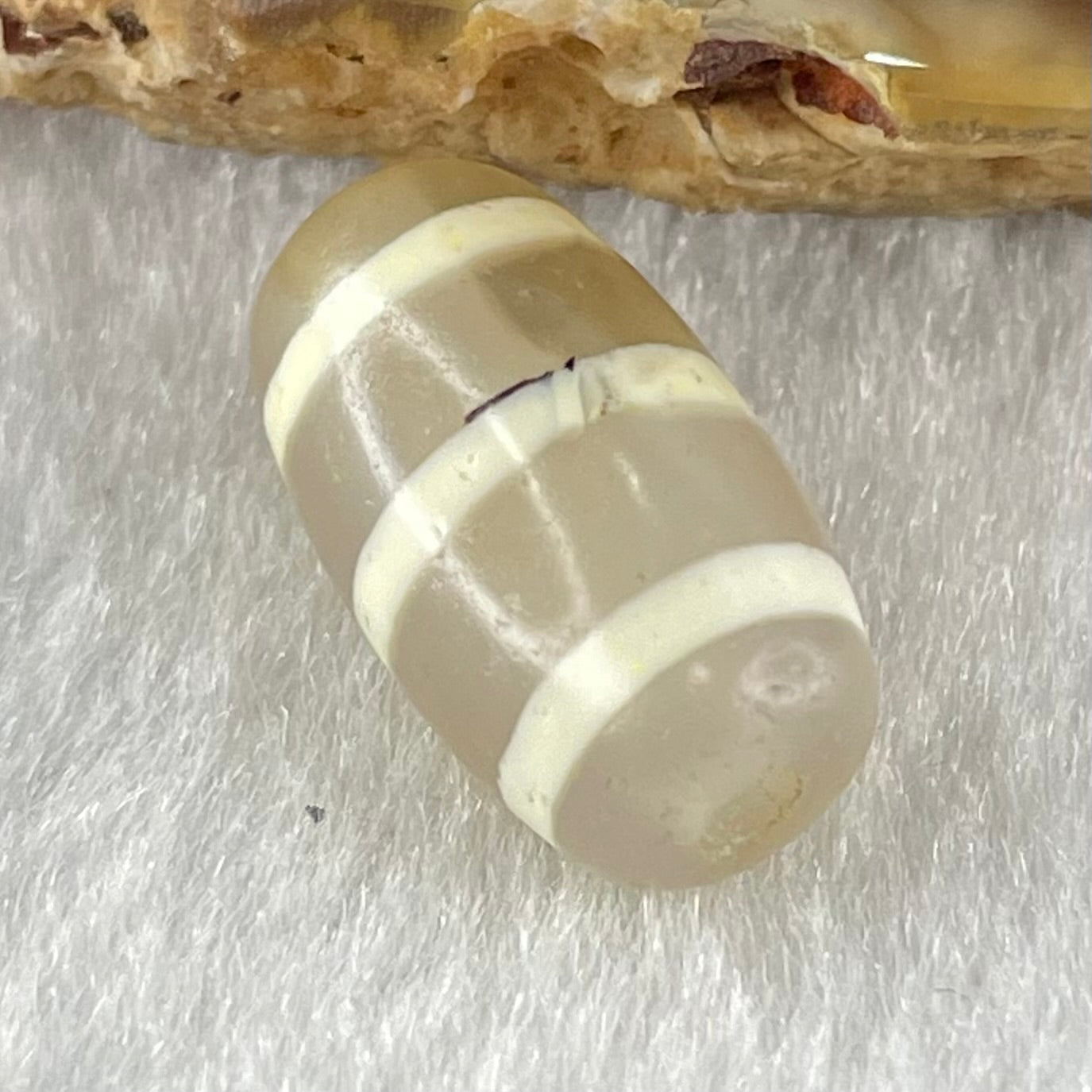 Natural Powerful Tibetan Old Oily Agate 3-Lines Dzi Bead Heavenly Master (Tian Zhu) 三行天诛 2.51g 17.9 by 9.7mm - Huangs Jadeite and Jewelry Pte Ltd