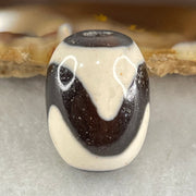 Natural Powerful Tibetan Old Oily Agate Tiger Tooth Daluo Dzi Bead Heavenly Master (Tian Zhu) 虎呀天诛 4.62g 17.6 by 13.1mm - Huangs Jadeite and Jewelry Pte Ltd