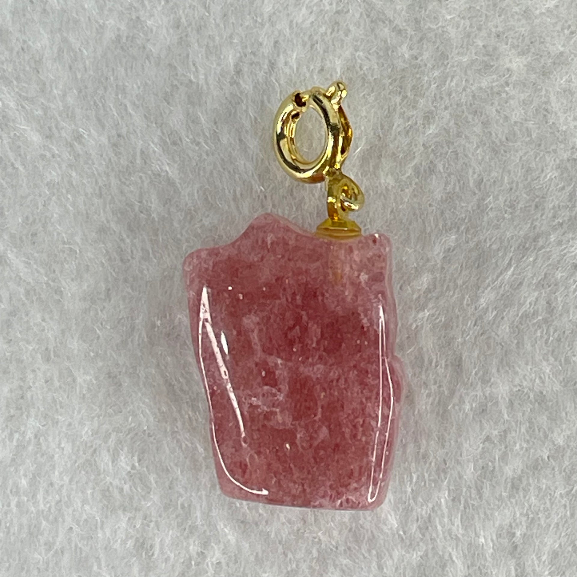 Natural Strawberry Quartz Fortune Cat Charm 3.76g 18.3 by 13.0 by 9.1mm - Huangs Jadeite and Jewelry Pte Ltd