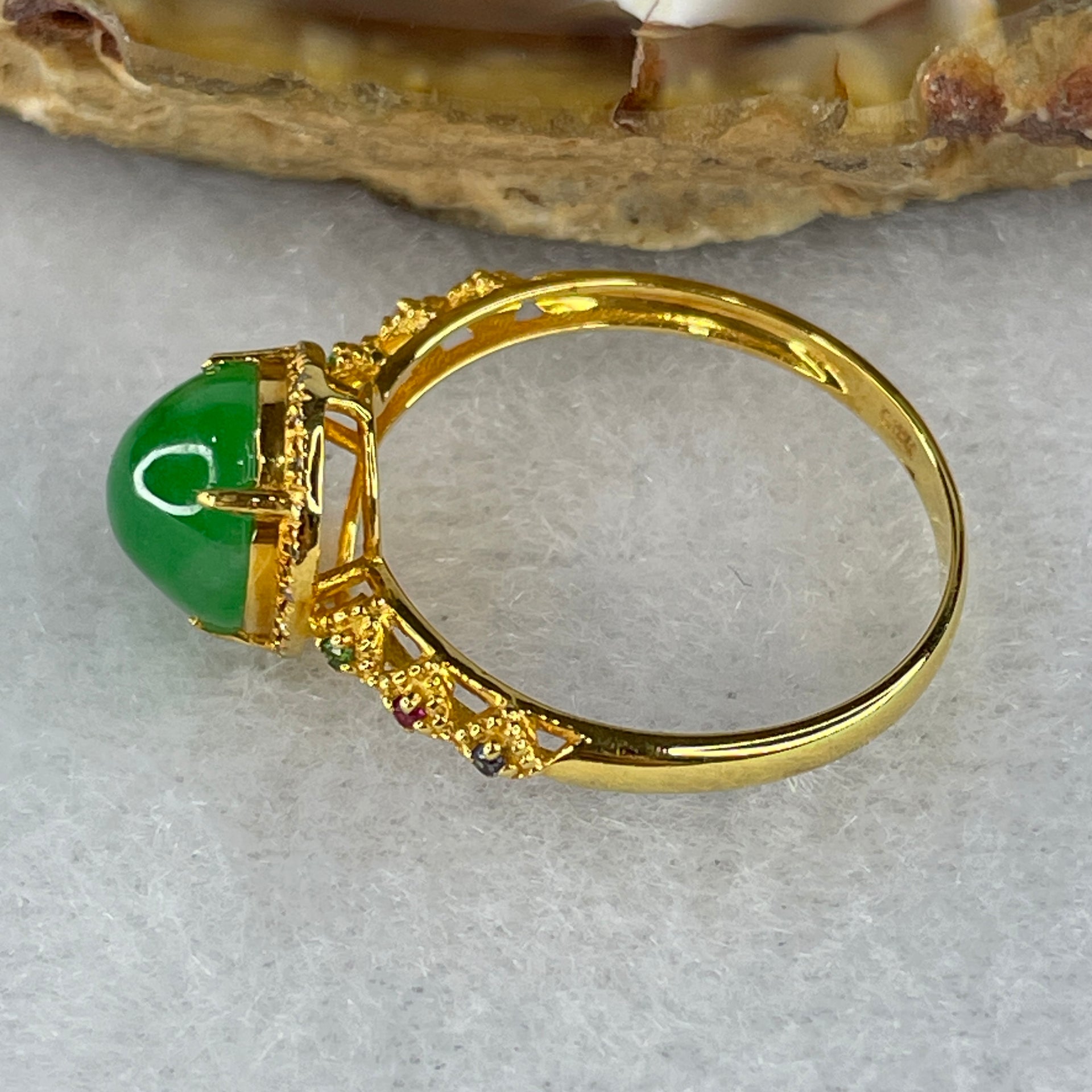 Type A Green Burmese Feng Shui Jade jadeite ring in 18k yellow gold & natural diamonds 2.05g US 7 HK 14 - Huangs Jadeite and Jewelry Pte Ltd