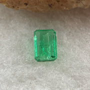 Natural Colombia Vivid Green Emerald (Beryl) Cut-Cornered Rectangular Step cut 0.44ct 5.4 by 3.9 by 2.6mm - Huangs Jadeite and Jewelry Pte Ltd