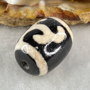 Natural Powerful Tibetan Old Oily Black White Agate Green Tara Dzi Bead Heavenly Master (Tian Zhu) 绿度母天珠 4.82g 17.5 by 13.2mm - Huangs Jadeite and Jewelry Pte Ltd
