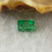 Natural Colombia Green Emerald (Beryl) Cut-Cornered Rectangular step cut 0.70cts 5.7 by 4.4 by 3.8mm - Huangs Jadeite and Jewelry Pte Ltd