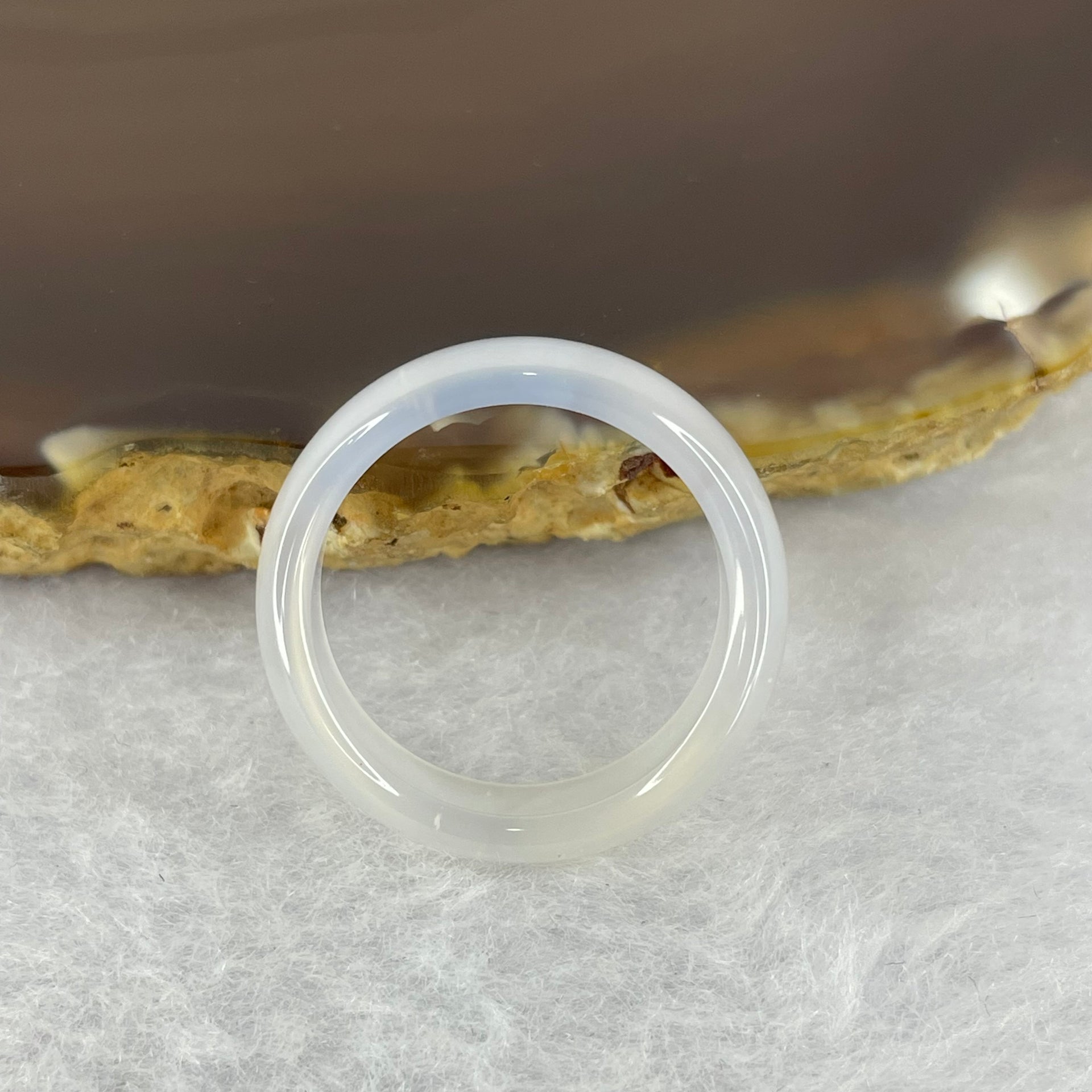 Natural Agate Ring 1.98g 5.8 by 3.0 mm US 6.8/ HK 15 - Huangs Jadeite and Jewelry Pte Ltd