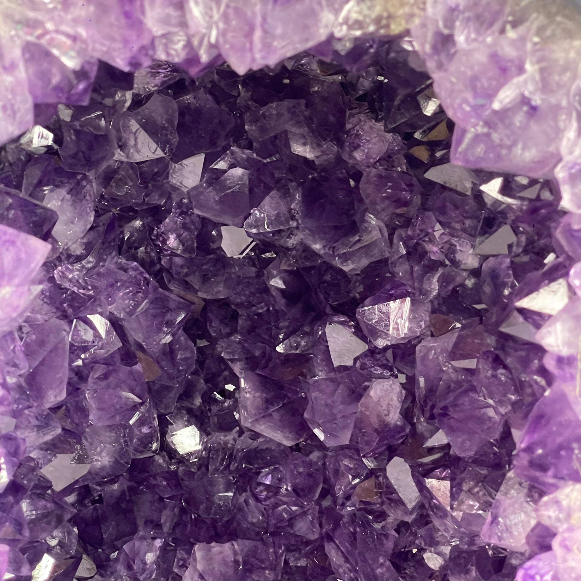 Natural Brazil Amethyst Cave with White Calcite and Cobalite 14,4494kg 320.0x175.0x330.0mm - Huangs Jadeite and Jewelry Pte Ltd