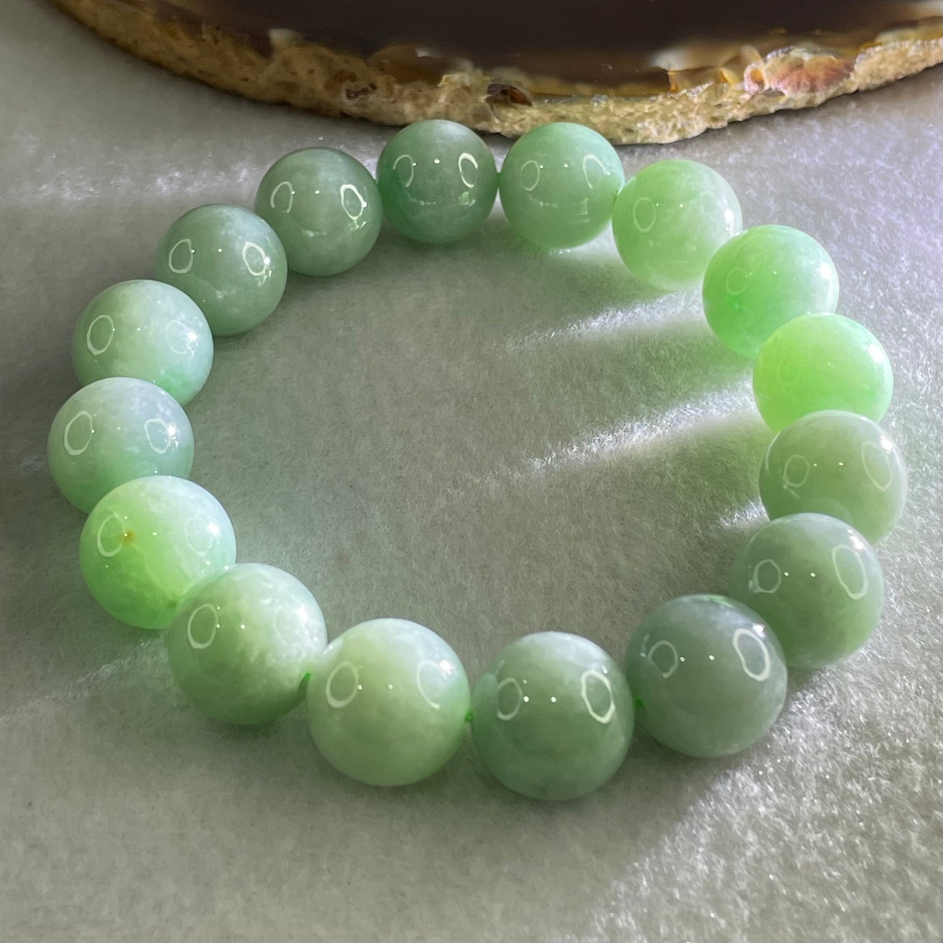 Type A Green Jadeite Beads Bracelet 60.01g 16.5cm 13.2mm 16 Beads - Huangs Jadeite and Jewelry Pte Ltd