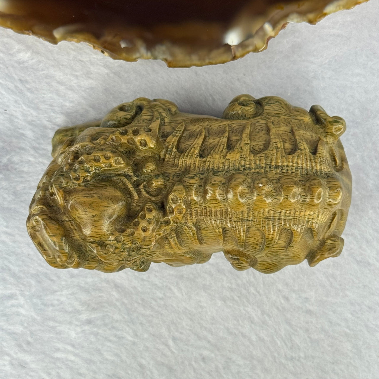 Natural Green Sandalwood Pixiu Display 天然绿檀貔貅摆件 81.98g 78.5 by 43.0 by 39.9mm - Huangs Jadeite and Jewelry Pte Ltd