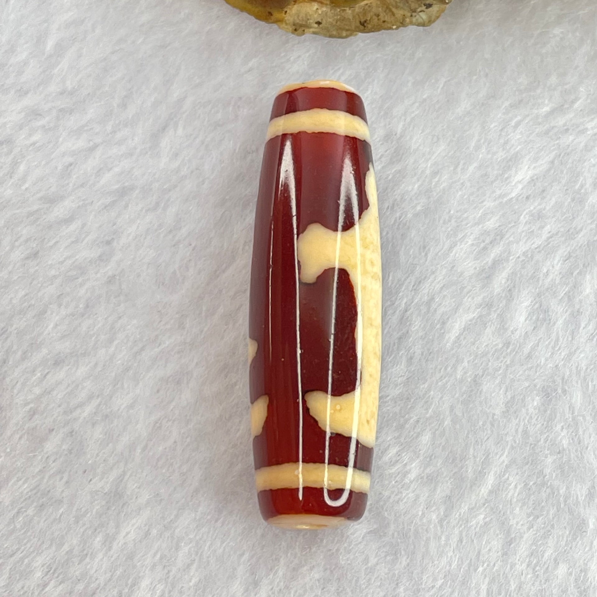 Natural Powerful Tibetan Old Oily Red and Yellowish White Agate Guan Yin Dzi Bead Heavenly Master (Tian Zhu) 观音天诛 8.24g 39.4 by 11.6mm - Huangs Jadeite and Jewelry Pte Ltd