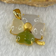 Type A Semi Icy Colourless to Faint Yellow Faint Lavender and Green Jadeite 4 Leafs Clover with Diamonds in 18K Yellow Gold Pendant 3.05g 5.5 by 8.0 by 3.5mm 4pcs - Huangs Jadeite and Jewelry Pte Ltd