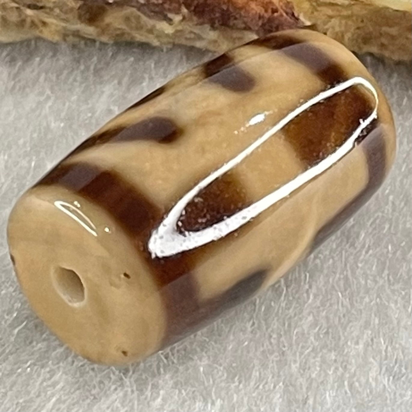 Natural Powerful Tibetan Old Oily Agate Patina Guiren Tairen Human Dzi Bead Totem Amulet Heavenly Master (Tian Zhu) 贵人天诛 4.86g 19.6 by 11.7mm - Huangs Jadeite and Jewelry Pte Ltd
