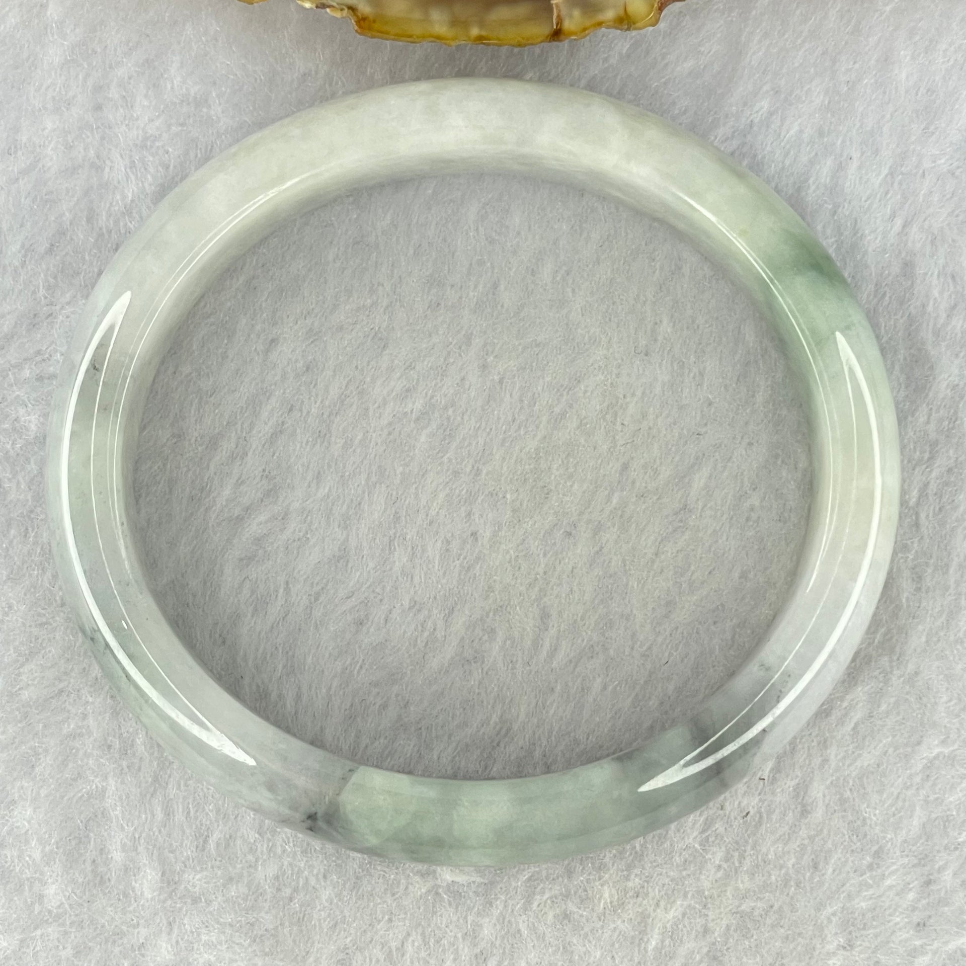 Type A Lavender Green with Grey Wuji Piao Hua Jadeite Oval Bangle Internal Diameter 56.0mm 44.31g 12.7 by 7.7mm (Slight Internal Lines) - Huangs Jadeite and Jewelry Pte Ltd