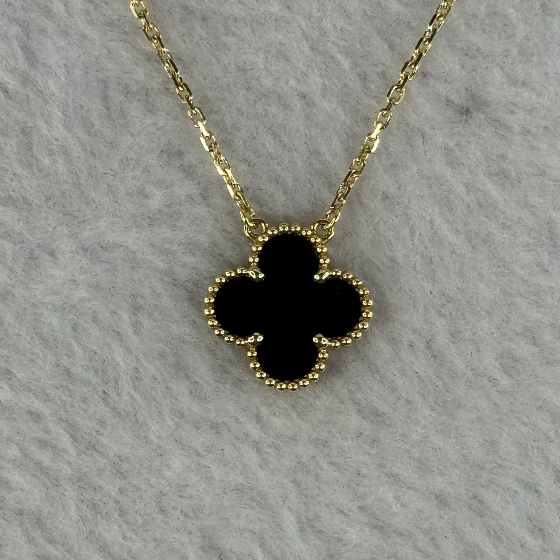 (Pre-Love) Van Cleef & Arpels VCA Vintage Alhambra Pendant Necklace 18K yellow gold Onyx 5.49g 42cm - Huangs Jadeite and Jewelry Pte Ltd