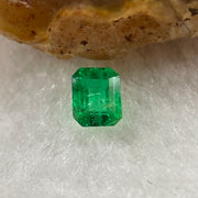 Natural Colombia Green Emerald (Beryl) Cut-Cornered Rectangular step cut 0.56ct 5.8 by 4.5 by 2.9mm - Huangs Jadeite and Jewelry Pte Ltd