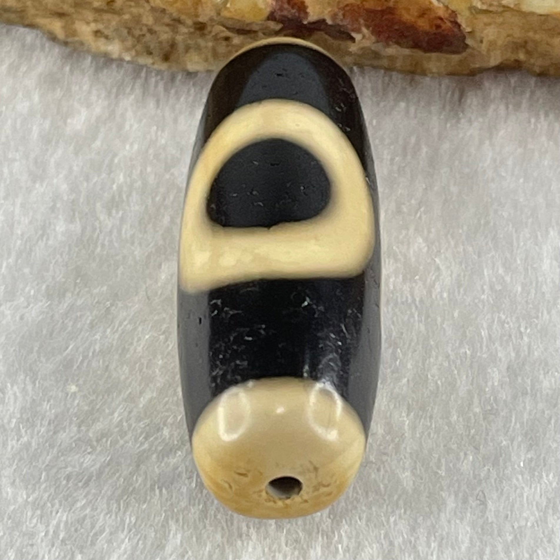 Natural Powerful Tibetan Old Oily Agate One Eye Fire Sign Dzi Bead Heavenly Master (Tian Zhu) 一眼火天珠 9.71g 38.1 by 12.7mm - Huangs Jadeite and Jewelry Pte Ltd