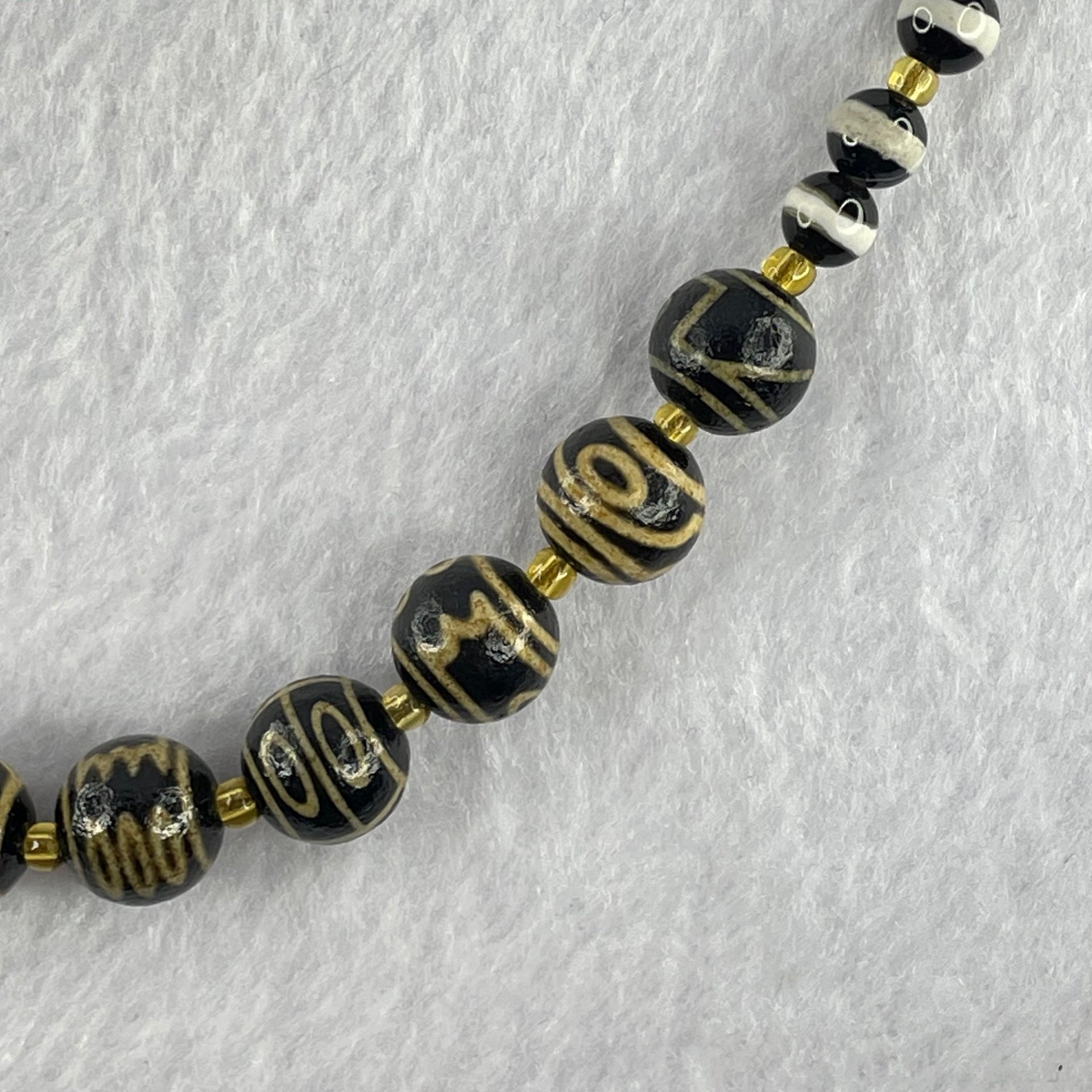 Natural Powerful Tibetan Old Oily Agate Mix Dzi Beads Bracelet (Tian Zhu) 30.36g 10.5mm 10 Beads 6.3mm 50 Beads - Huangs Jadeite and Jewelry Pte Ltd