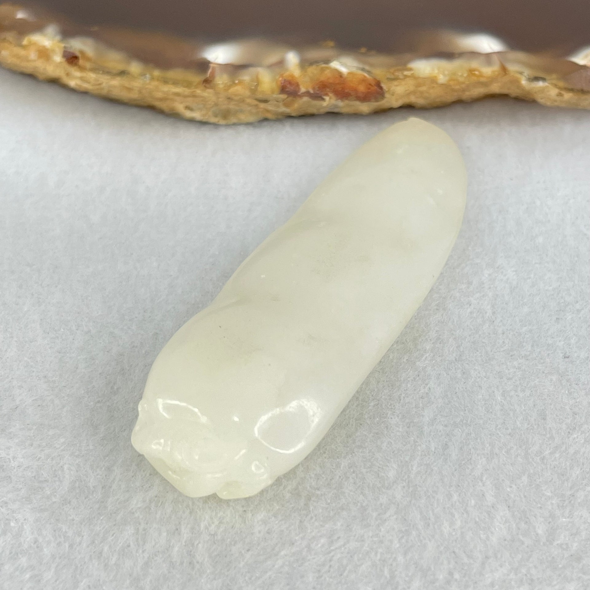 Natural White Nephrite Peapod Pendant 18.22g 60.8 by 19.1 by 11.9mm - Huangs Jadeite and Jewelry Pte Ltd