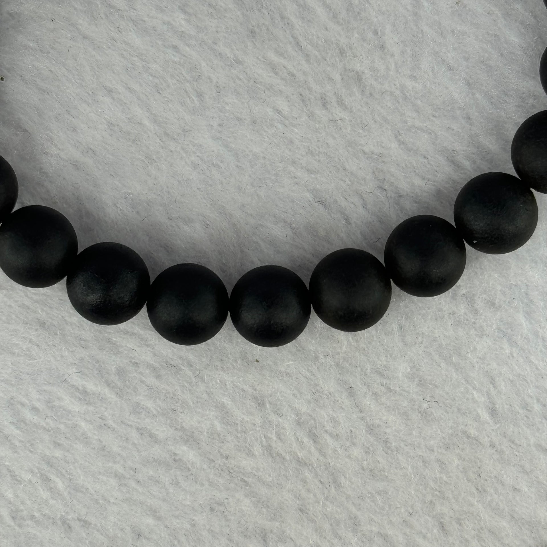 Natural Dark Matt Black Amber Beads Bracelet 天然大黑天翁琥珀手链 6.31g 14.5cm 8.2mm 22 Beads - Huangs Jadeite and Jewelry Pte Ltd