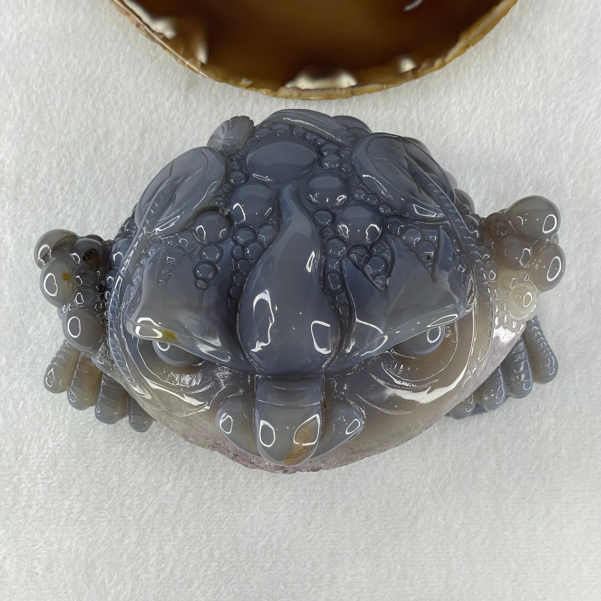 Natural Purpleish Wuji with White Agate with Amethyst 3 Legged Toast Display 1,382.4g 157.0 by 108.0 by 85.0mm - Huangs Jadeite and Jewelry Pte Ltd