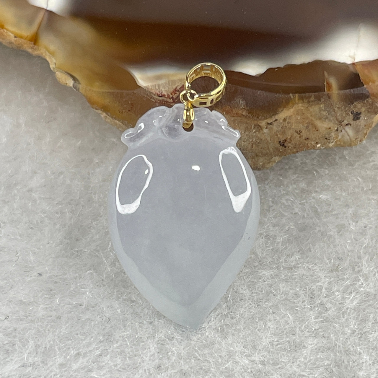 Natural Type A Light Lavender Jadeite Longevity Peach Pendant | Solid 18K 750 Yellow Gold Clasp Luxury Auspicious Fine Charm (1.62g, 16.8x11.7x4.7mm)