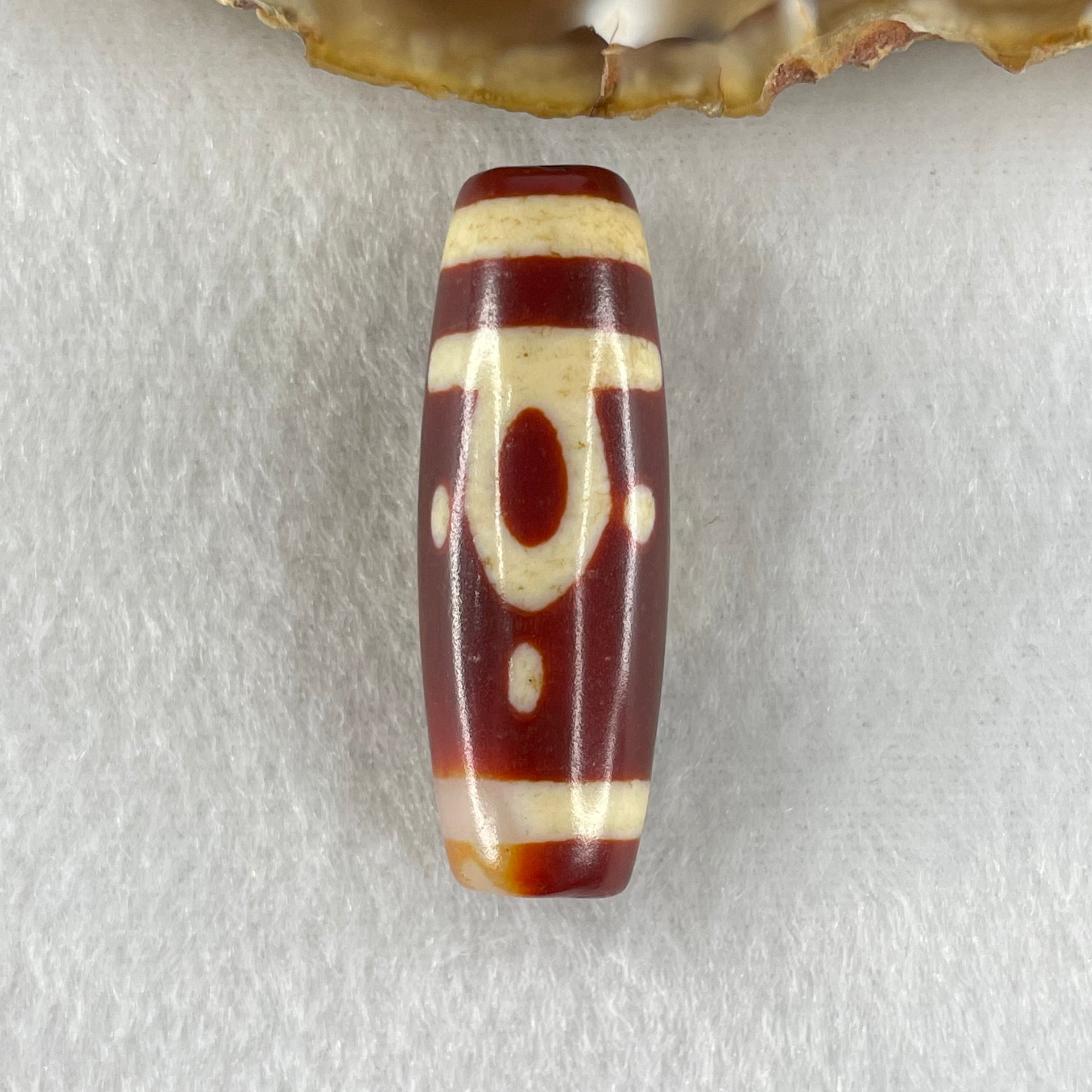 Natural Powerful Tibetan Old Oily Red White Agate One Eye Earth Element Dzi Bead Heavenly Master (Tian Zhu) 一眼土元素天珠 10.65g 38.0 by 13.3mm - Huangs Jadeite and Jewelry Pte Ltd