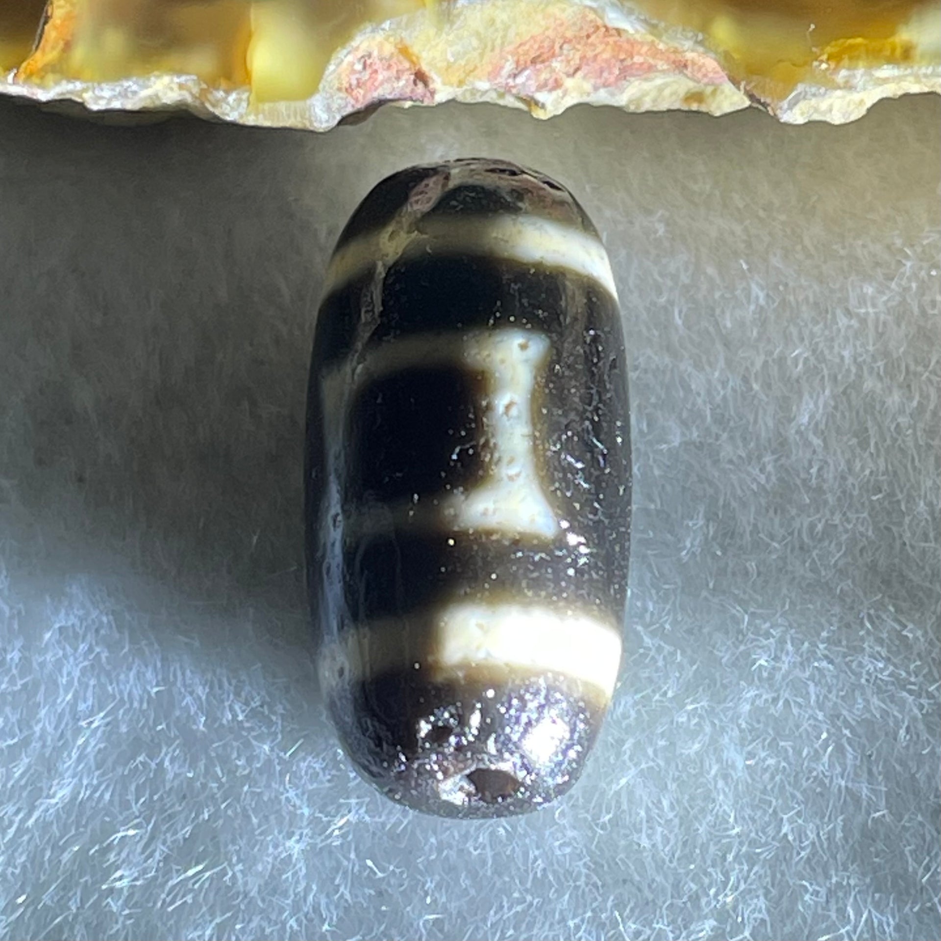 Natural Powerful Tibetan Old Oily Agate Sky Door Serenity 1 Eye Dzi Bead Heavenly Master (Tian Zhu) 一眼天诛 2.68g 19.2 by 9.5mm - Huangs Jadeite and Jewelry Pte Ltd