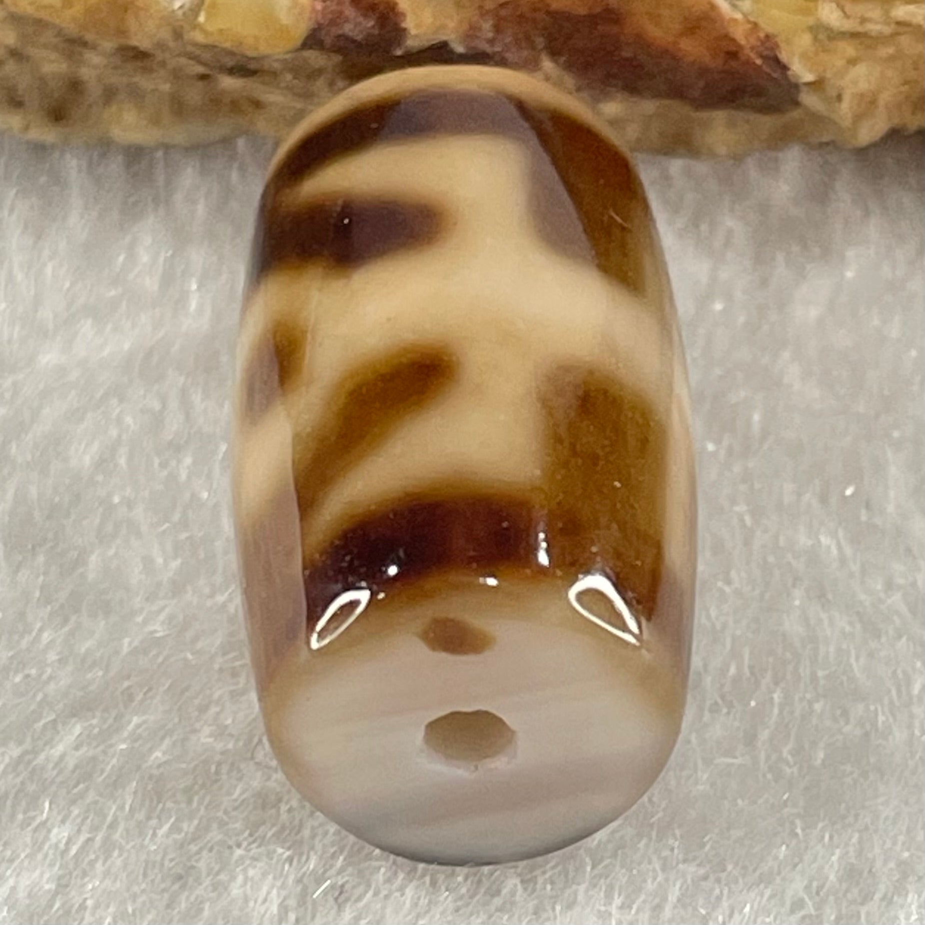 Natural Powerful Tibetan Old Oily Agate Patina Guiren Tairen Human Dzi Bead Totem Amulet Heavenly Master (Tian Zhu) 贵人天诛 4.72g 19.5 by 11.5mm - Huangs Jadeite and Jewelry Pte Ltd