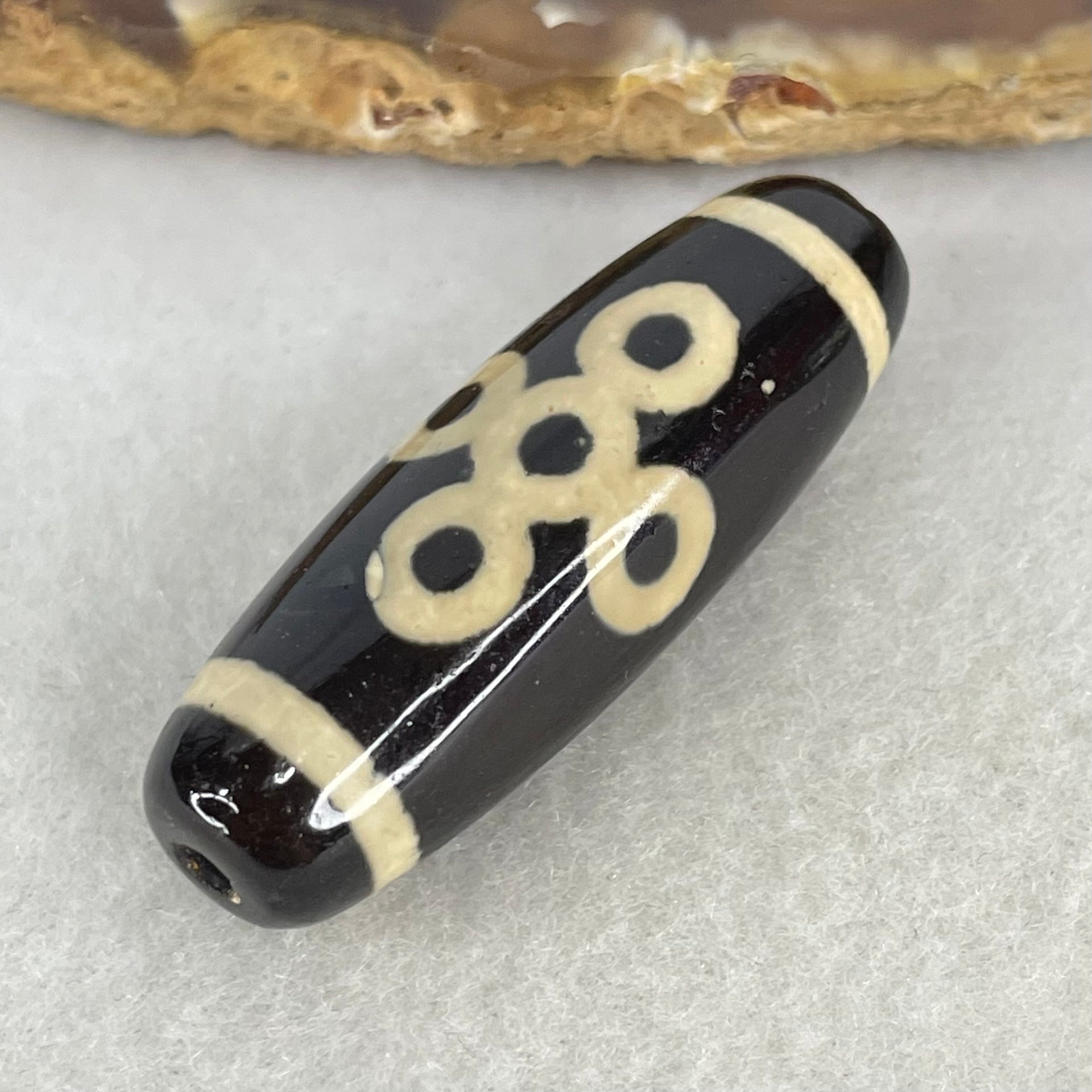 Natural Powerful Tibetan Old Oily Agate 5 Eyes Lightning Dzi Bead Heavenly Master (Tian Zhu) 五眼闪电天珠  10.91g 40.2 by 13.6mm - Huangs Jadeite and Jewelry Pte Ltd