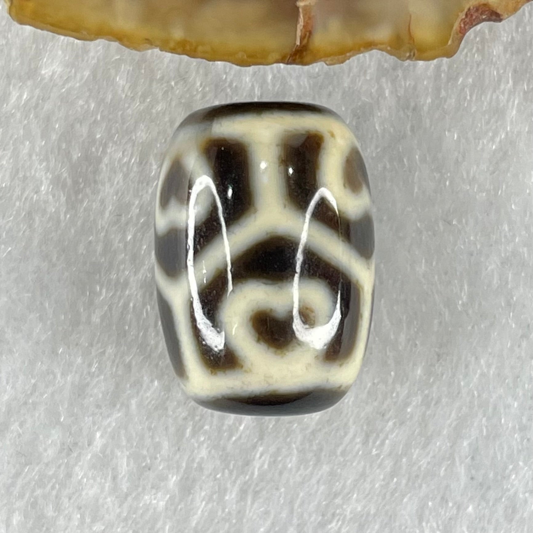 Natural Powerful Tibetan Old Oily Agate 6 Hearts Tortoise Shell Dzi Bead Heavenly Master (Tian Zhu) 六心龟壳天珠 4.20g 17.2 by 12.3mm - Huangs Jadeite and Jewelry Pte Ltd