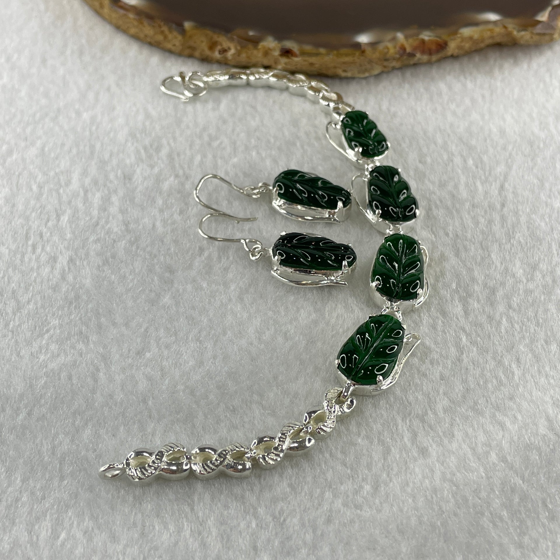 Type A Natural Semi Icy Bright Green Jadeite Leaf Stone for Setting each about 17.1 by 10.3 by 2.5mm (On Silver Earrings 5.41g and Bracelet 16.83g Mold) - Huangs Jadeite and Jewelry Pte Ltd