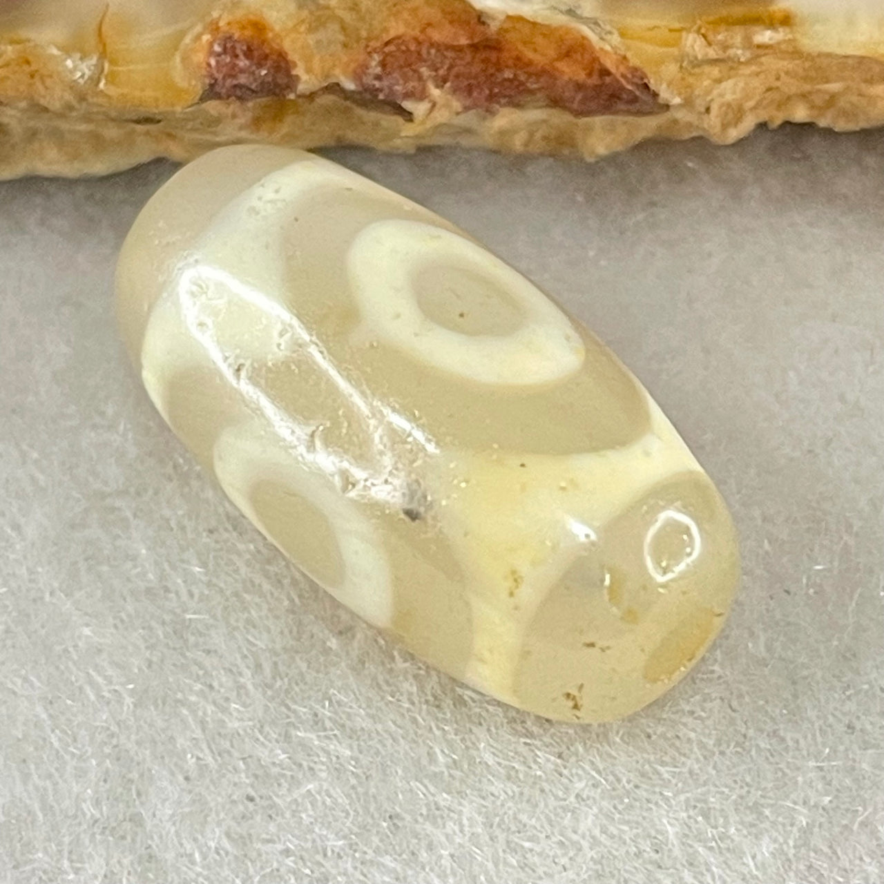 Natural Powerful Tibetan Old Oily Agate 3 Eyes Dzi Bead Heavenly Master (Tian Zhu) 三眼天诛 2.93g 20.0 by 10.2mm - Huangs Jadeite and Jewelry Pte Ltd