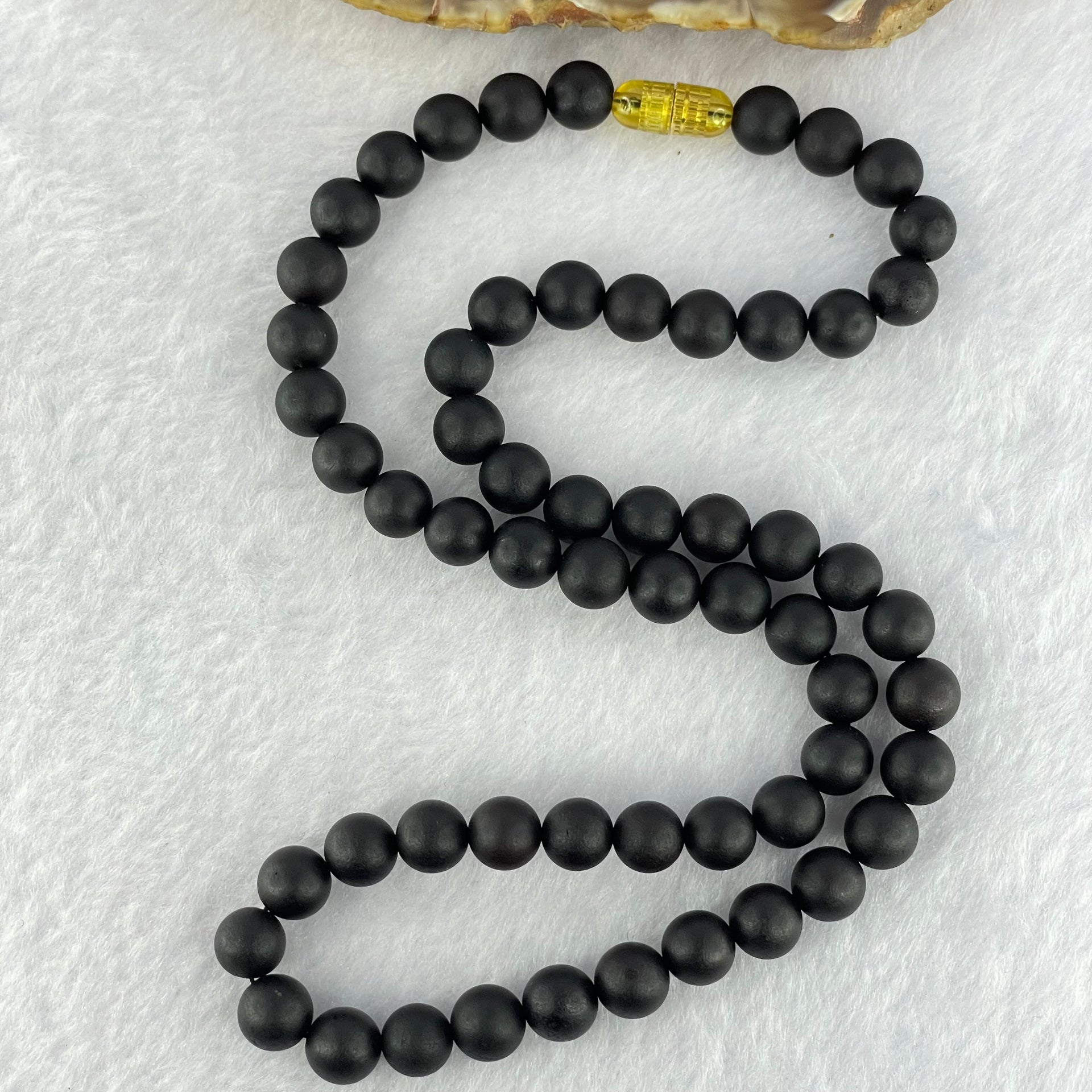 Special Natural Old Black King Amber Beads Necklace 特一天然老黑王琥珀项链 15.94g 45cm  8.0mm 59 Beads - Huangs Jadeite and Jewelry Pte Ltd